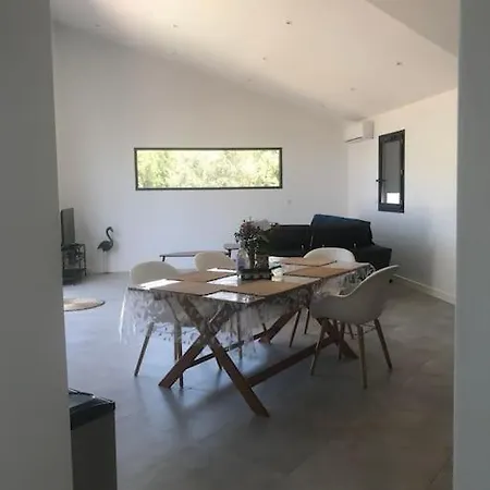 Rossa Contemporaine Piscine Chauffee Villa Palasca (Corsica)