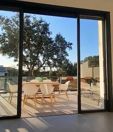 Rossa Contemporaine Piscine Chauffee Villa *