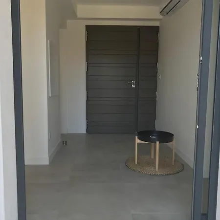 Rossa Contemporaine Piscine Chauffee