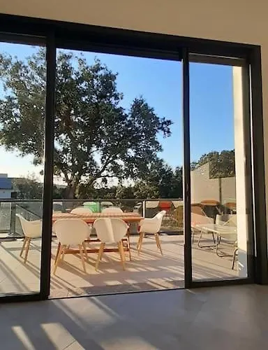 Rossa Contemporaine Piscine Chauffée Villa *